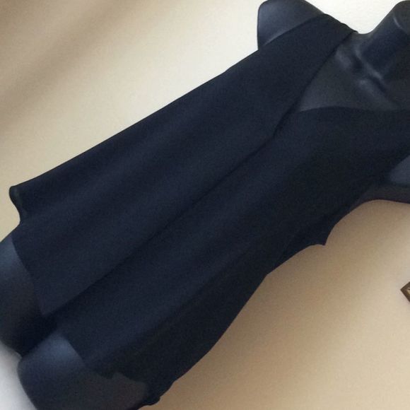 NEW💞BANANA REPUBLIC 💞gorgeous top - Picture 5 of 13